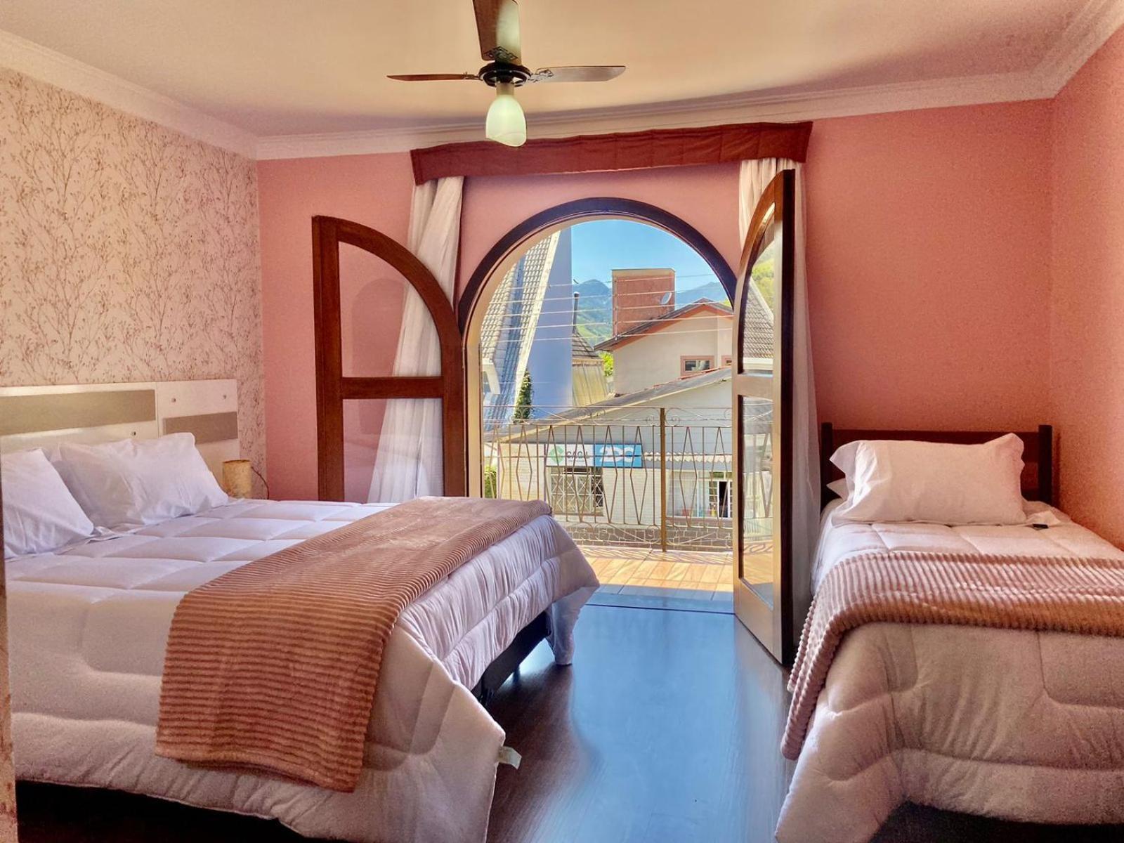 Casa Aparthotel *